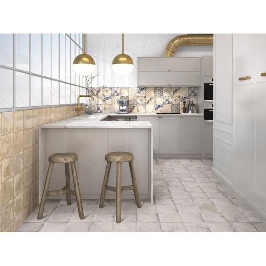 mainzu ricordi lakberendezes latvanyterv tervezes fenyes feher tortfeher rusztikus mediterran elegans polgari balaton nyaralo csempe furdoszoba konyha furdo burkolat padlolap jarolap padloburkolat.JPG